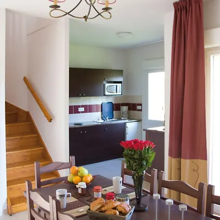 Lagrange Le Clos Des Vignes Semesterpark 3*