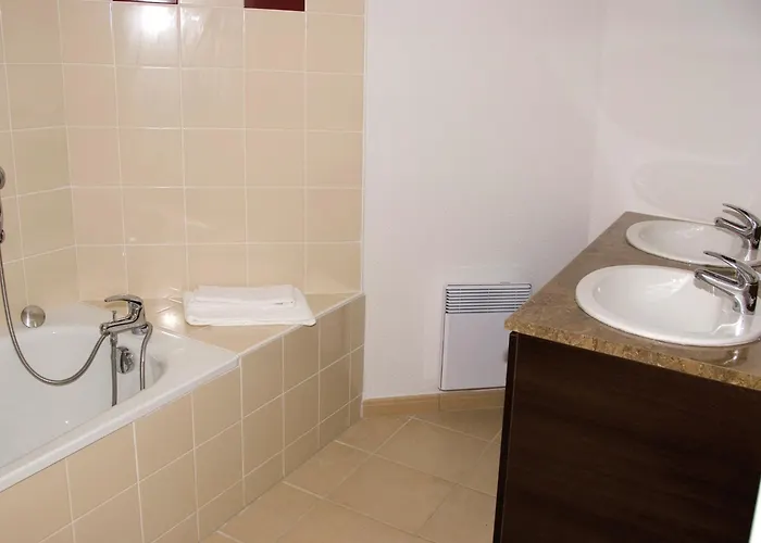 פארק נופש Lagrange Le Clos Des Vignes ברגרק