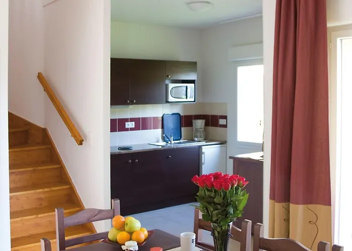 Lagrange Le Clos Des Vignes פארק נופש 3*