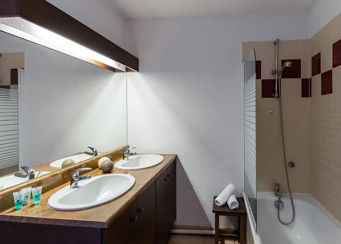 Lagrange Le Clos Des Vignes פארק נופש ברגרק